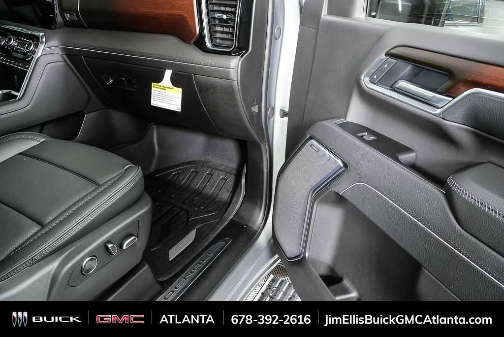 New 2026 GMC Sierra 3500 Denali w/ Denali Reserve Package image 25