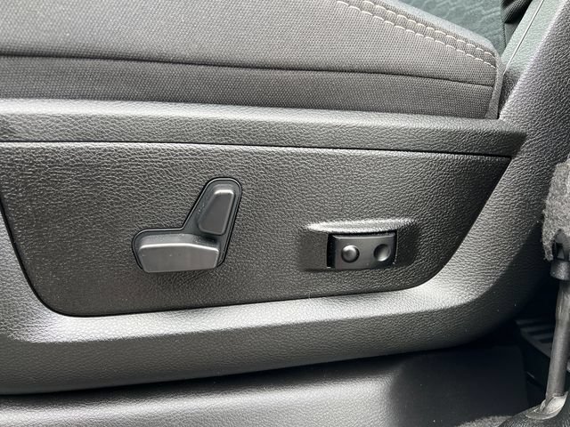 New 2025 RAM 2500 Big Horn AWD/4WD image 15