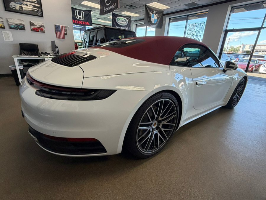 Used 2024 Porsche 911 Carrera 4S AWD/4WD image 38