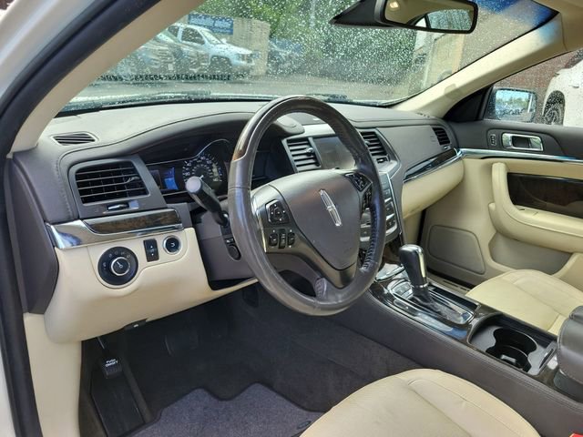 Used 2013 Lincoln MKS AWD image 14