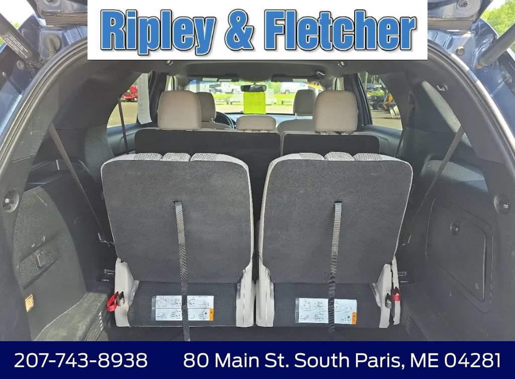 Used 2019 Ford Explorer XLT w/ Equipment Group 201A AWD/4WD image 18