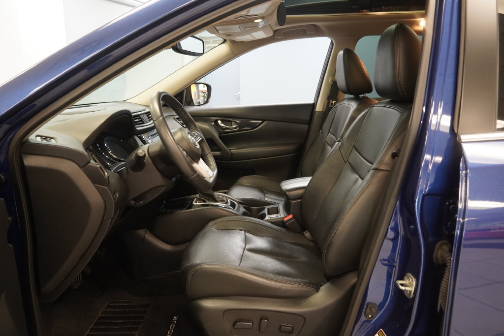 Used 2019 Nissan Rogue SL w/ Premium Package AWD/4WD image 5