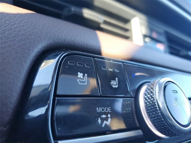 Used 2024 Honda Pilot Elite image 27