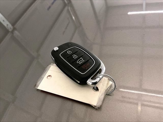 Used 2017 Hyundai Santa Fe Sport AWD/4WD image 9