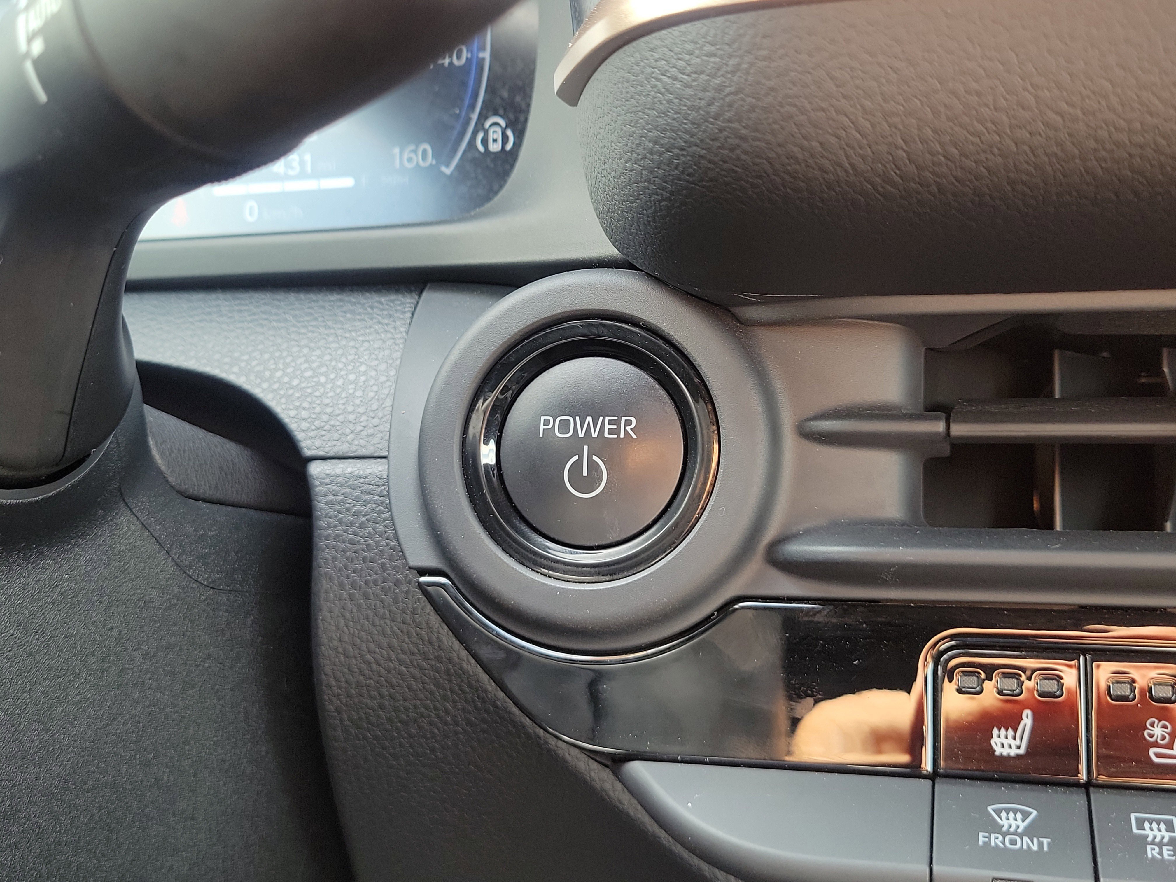 Used 2023 Toyota Crown Limited image 27