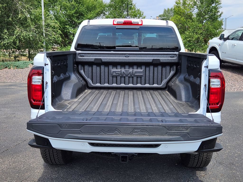 New 2026 GMC Canyon Denali w/ LPO, Black Badging Package AWD/4WD image 12
