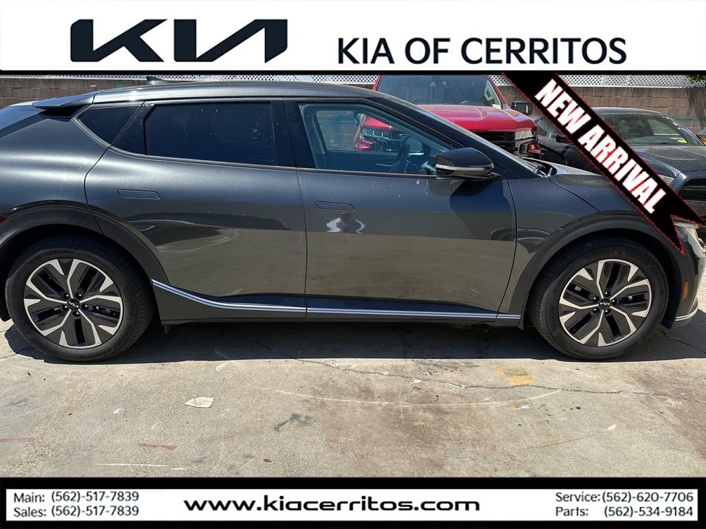 Used 2023 Kia EV6 Light image 4