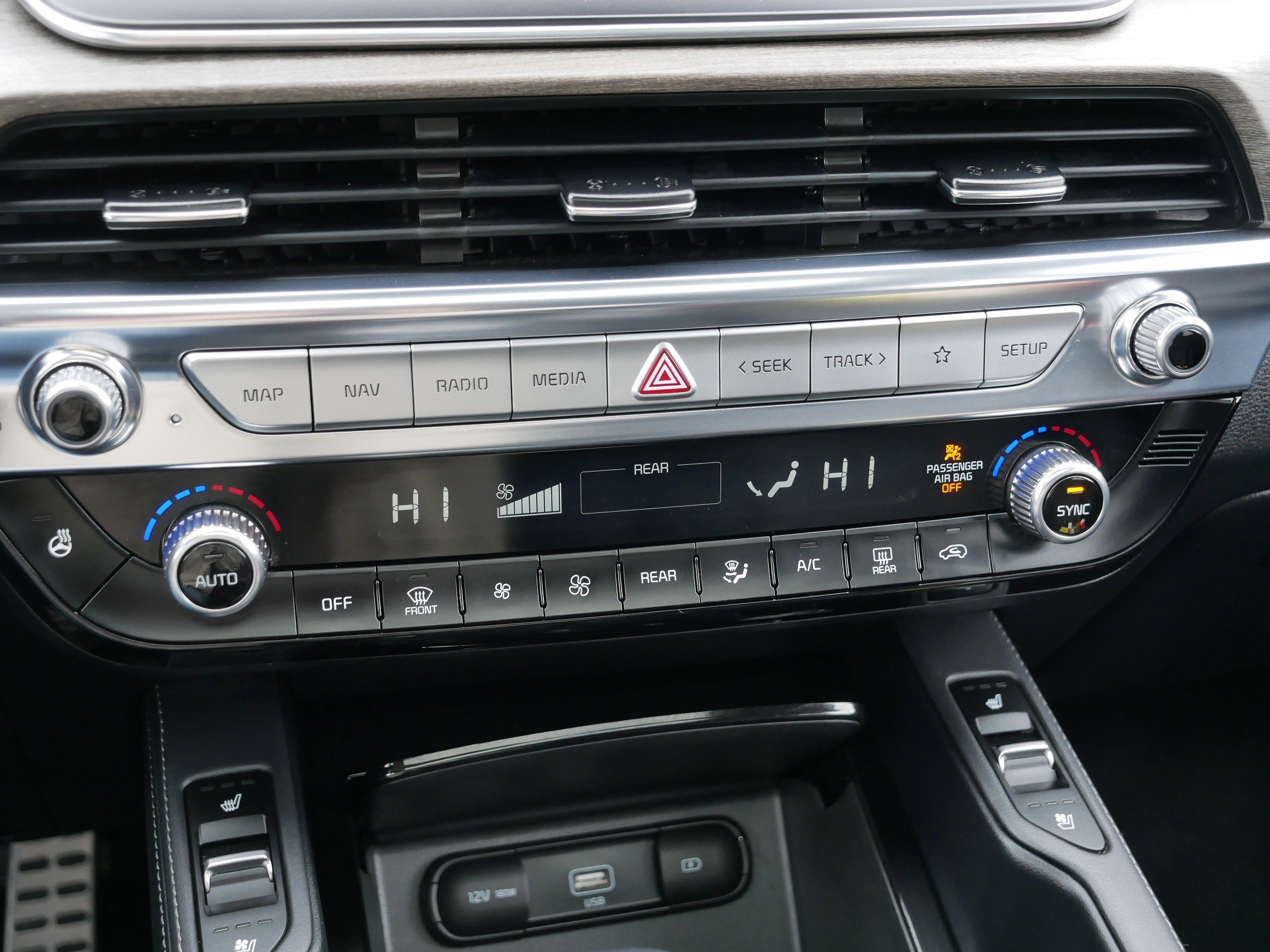 Used 2022 Kia Telluride SX w/ SX Prestige Package image 23