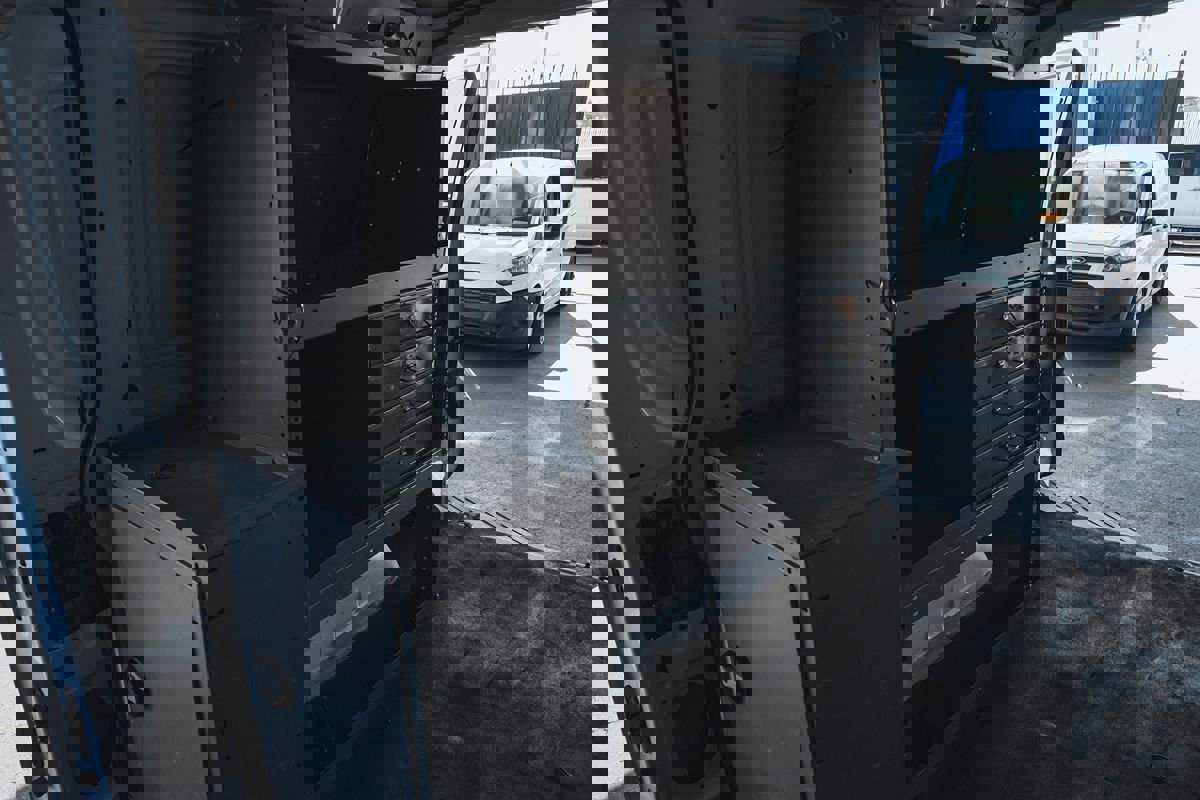 Used 2013 Ford E-150 and Econoline 150 image 12