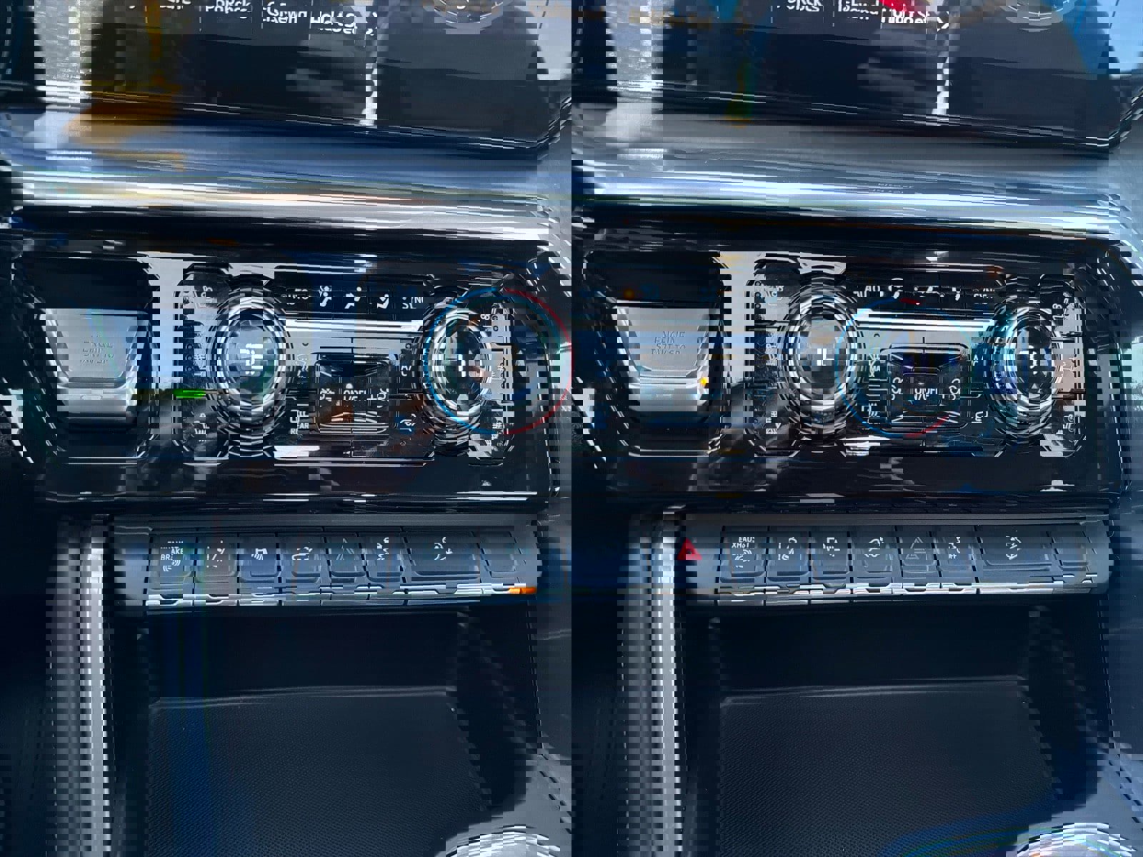 Used 2024 GMC Sierra 2500 Denali Ultimate image 35