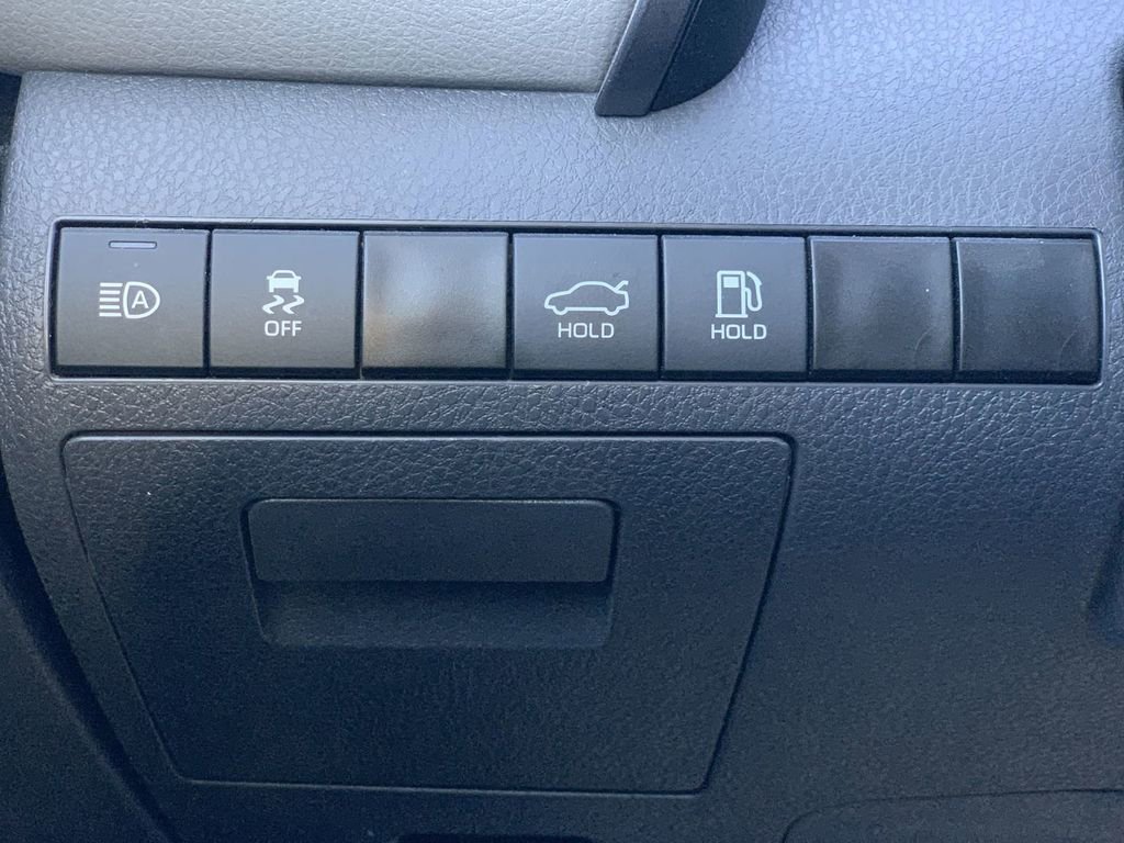 Used 2023 Toyota Camry LE image 15