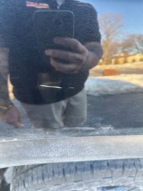 Used 2022 GMC Acadia AT4 w/ Technology Package image 9