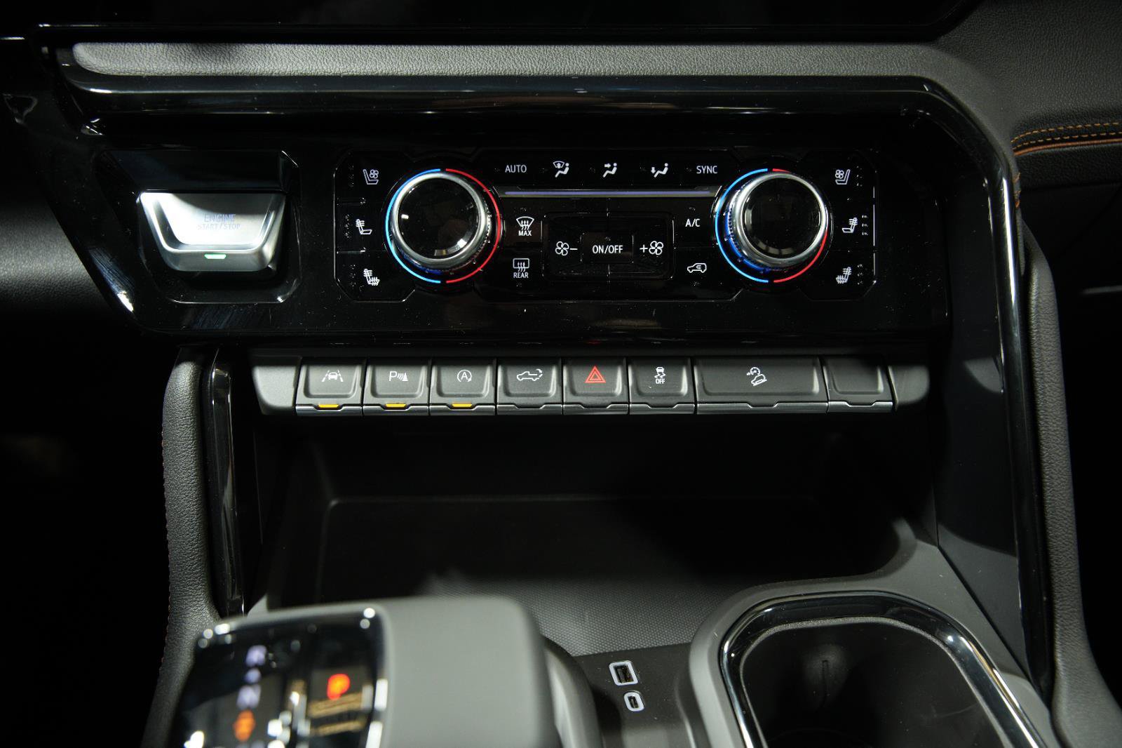 New 2026 GMC Sierra 1500 AT4 w/ AT4 Premium Package AWD/4WD image 43