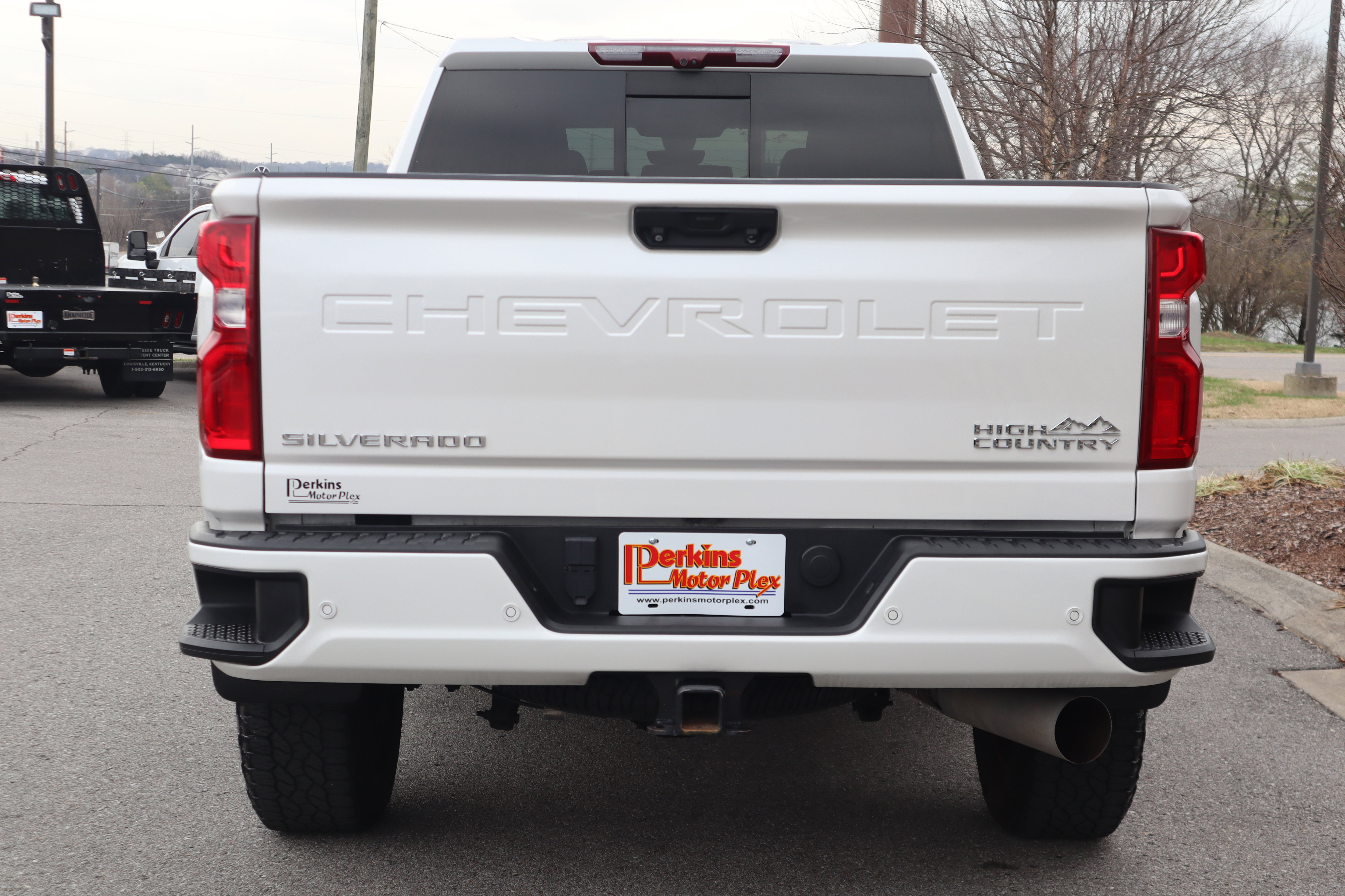Used 2023 Chevrolet Silverado 2500 High Country w/ Technology Package image 8