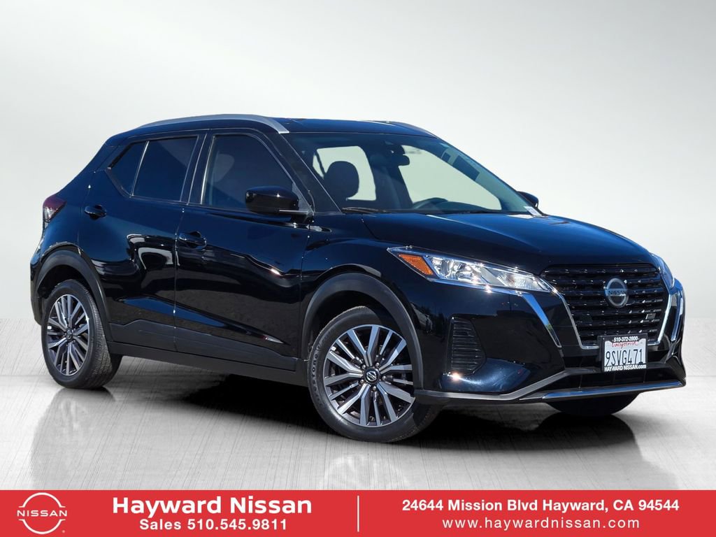 Used 2021 Nissan Kicks SV
