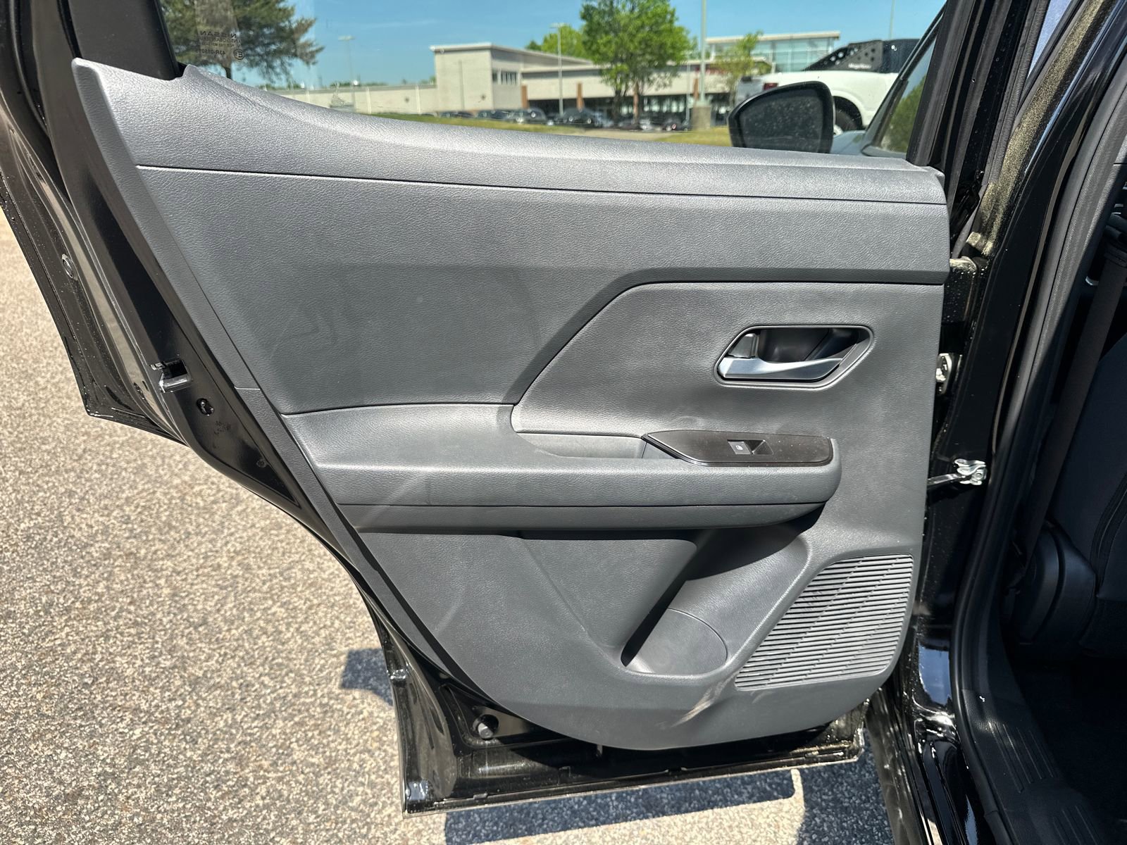 New 2026 Nissan Kicks SV w/ Charging Package FWD image 17