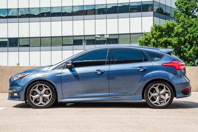 Used 2018 Ford Focus ST image 39