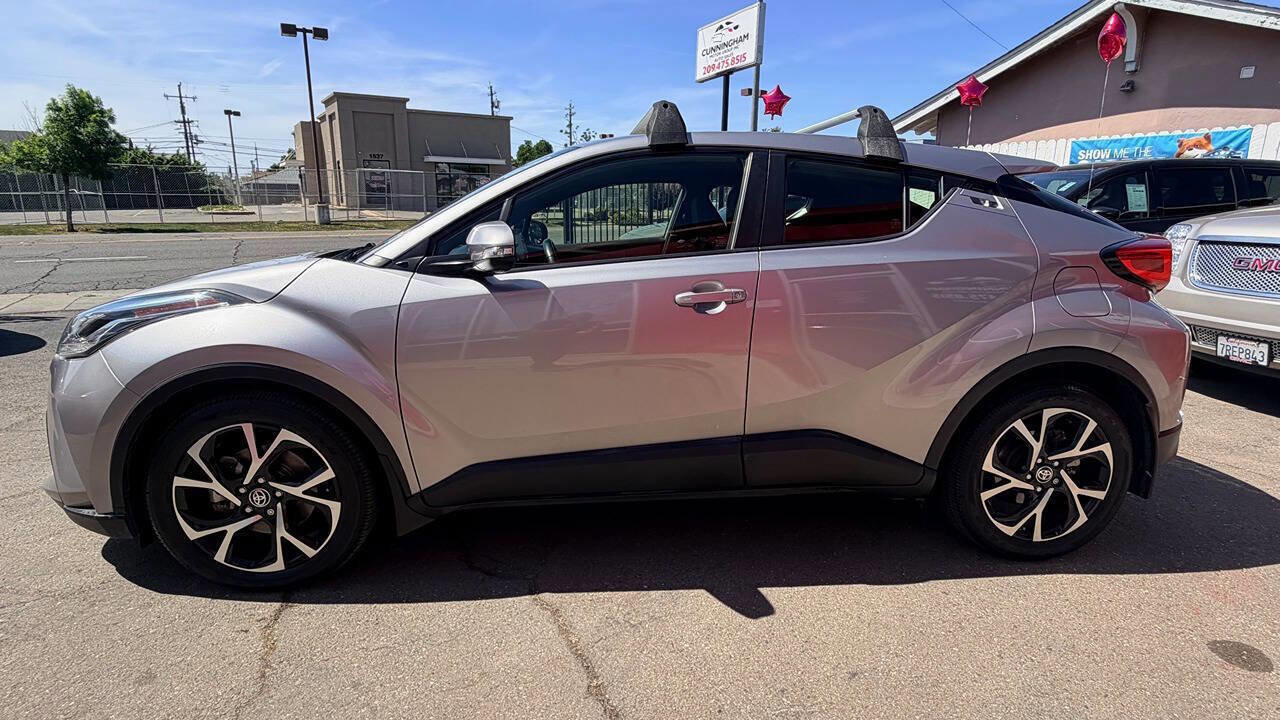 Used 2020 Toyota C-HR XLE image 12