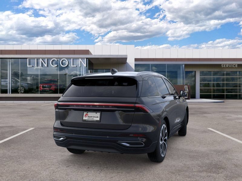New 2026 Lincoln Nautilus Reserve AWD/4WD image 8