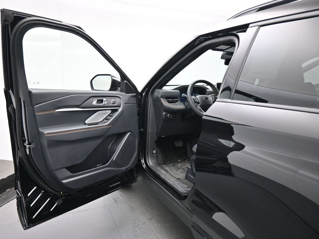 New 2026 Ford Explorer Tremor w/ Tremor Ultimate Package AWD/4WD image 8