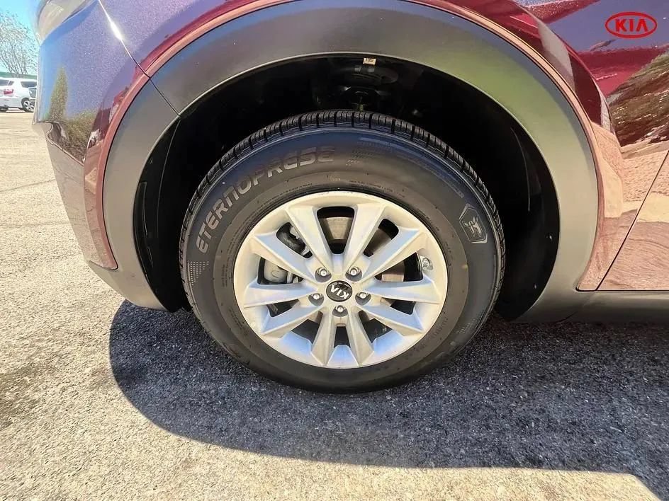 Used 2019 Kia Sorento FWD V6 image 20