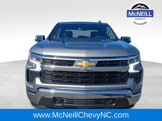 Used 2024 Chevrolet Silverado 1500 LT image 2