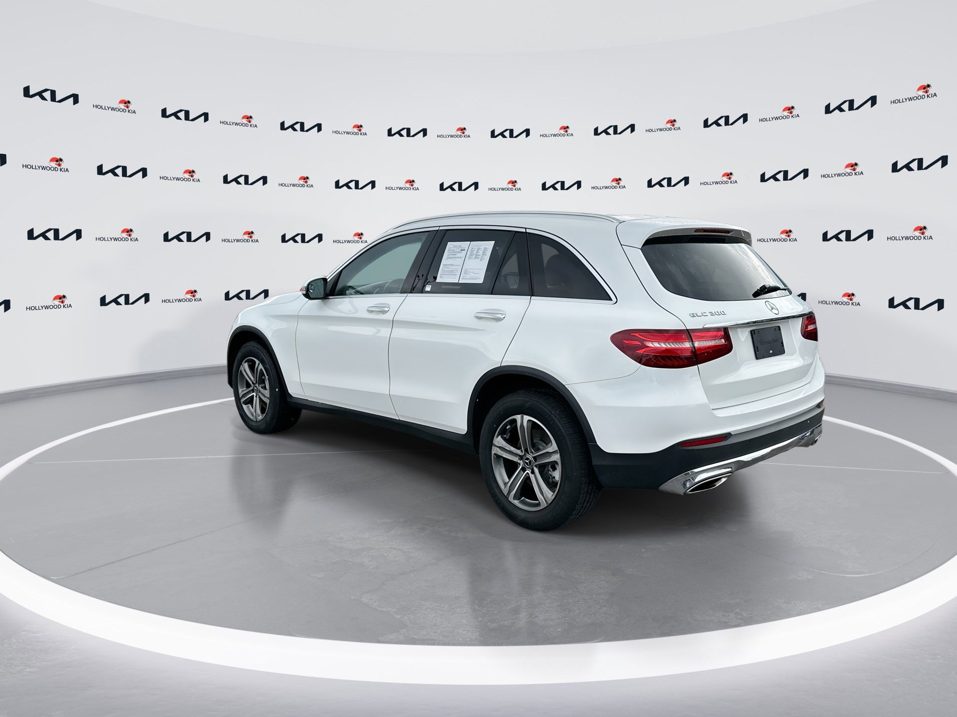 Used 2019 Mercedes-Benz GLC 300 image 6