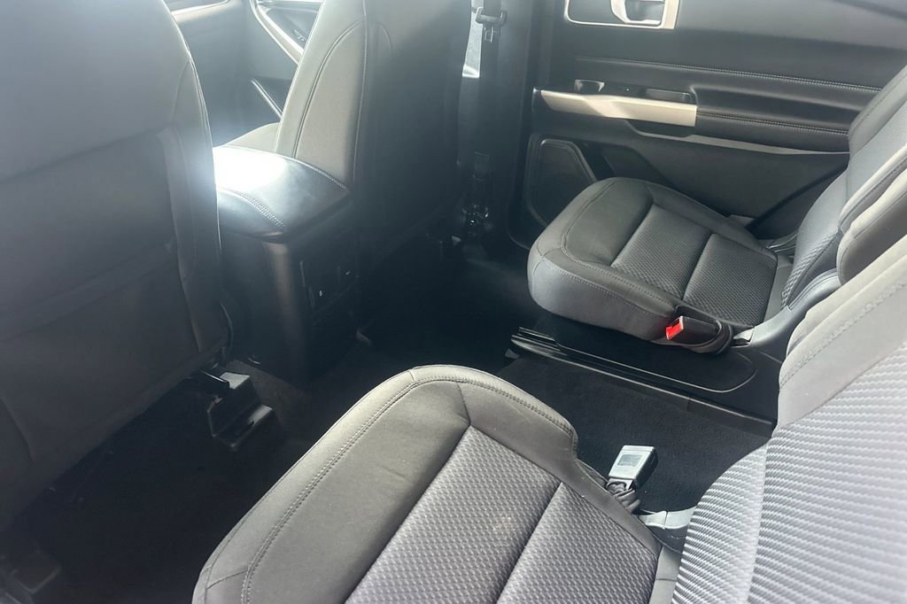 Certified 2023 Ford Explorer XLT image 14
