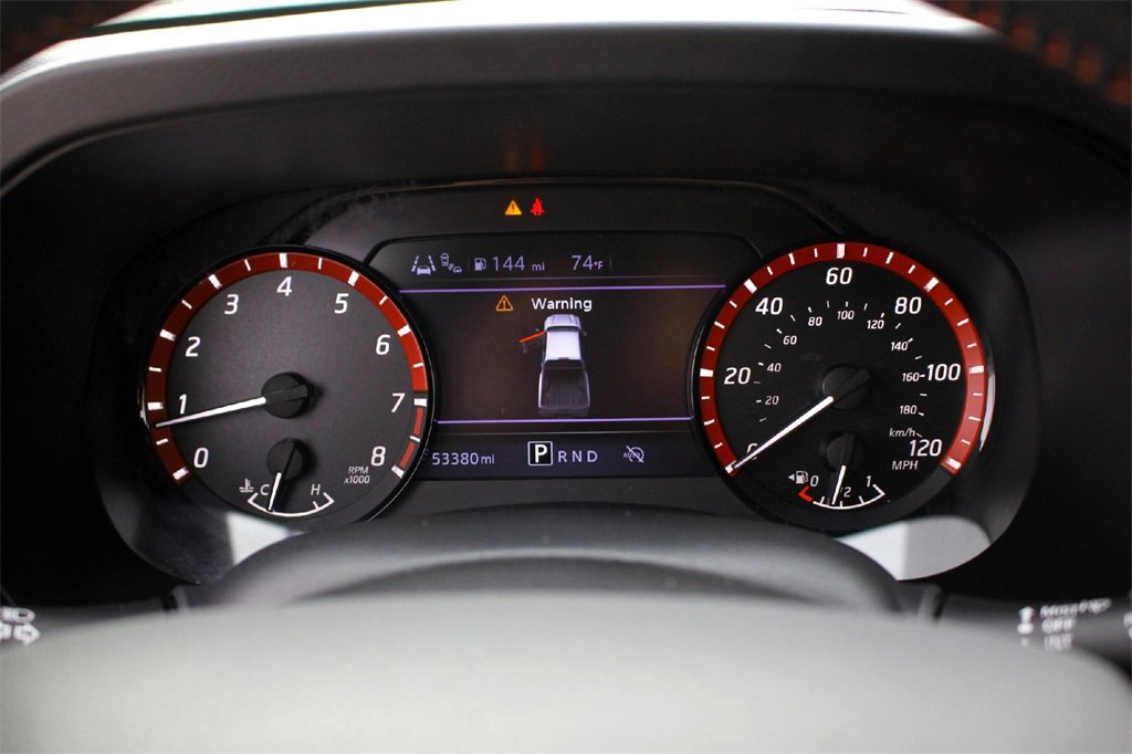 Used 2025 Nissan Frontier Pro-X image 14