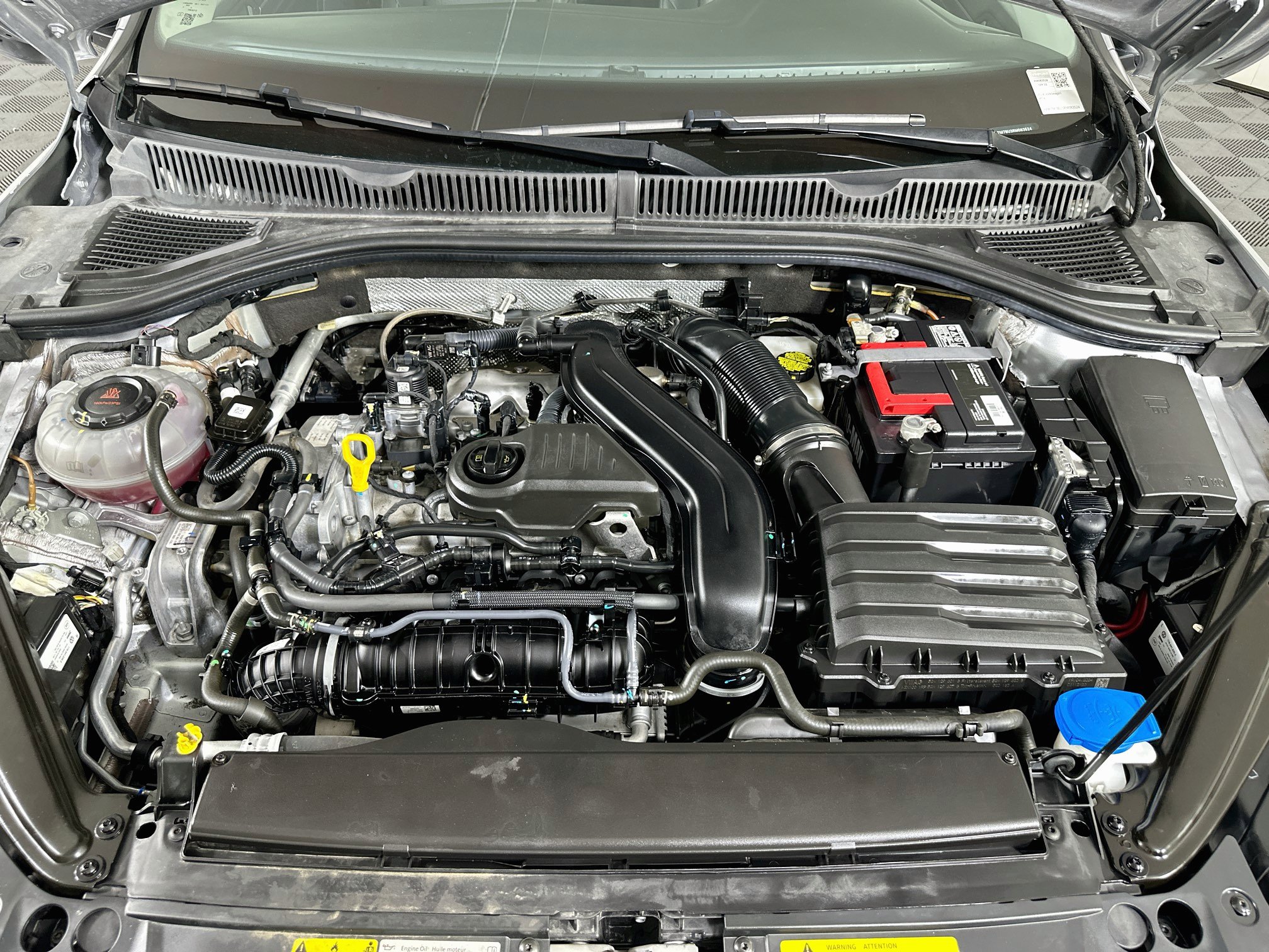 Used 2024 Volkswagen Jetta SE FWD image 34