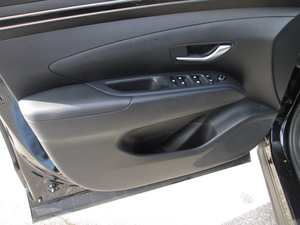 Used 2024 Hyundai Santa Cruz SEL AWD/4WD image 12