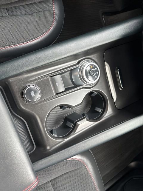 Used 2025 Ford Explorer ST AWD/4WD image 31