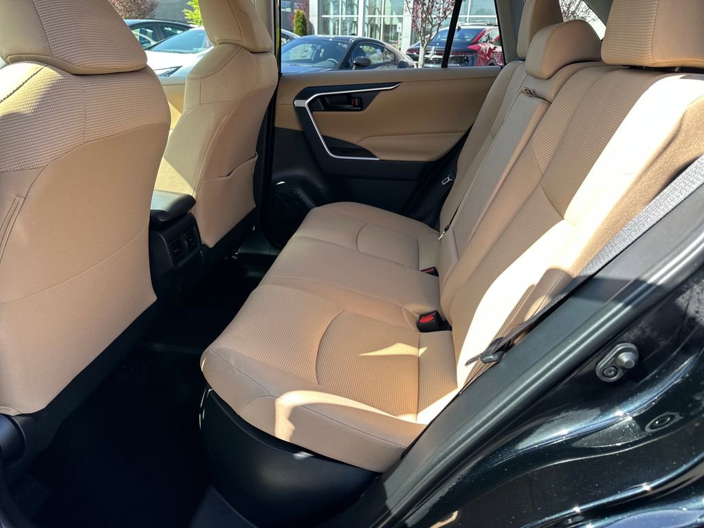 Certified 2025 Toyota RAV4 LE AWD/4WD image 14