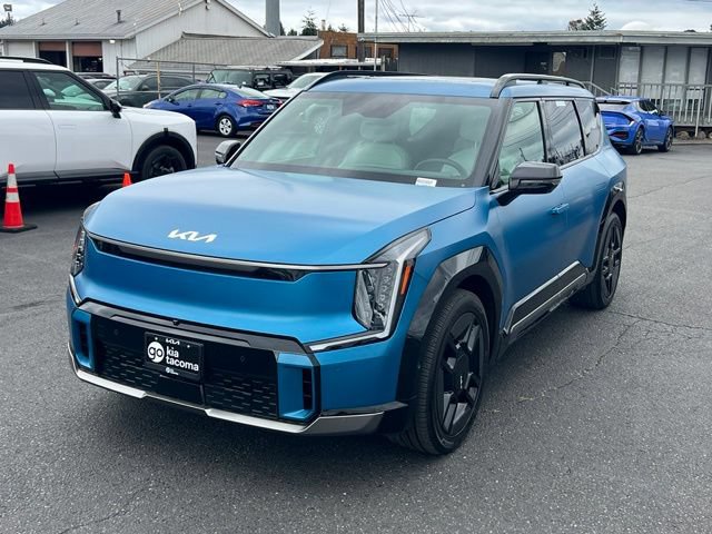 Certified 2024 Kia EV9 GT-Line AWD/4WD image 3