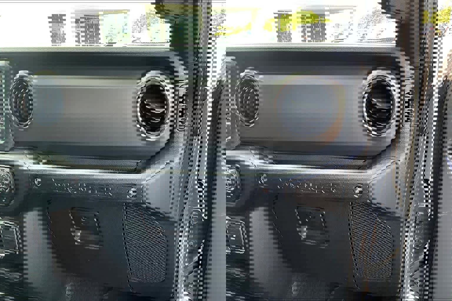 Used 2022 Jeep Wrangler Sport image 20