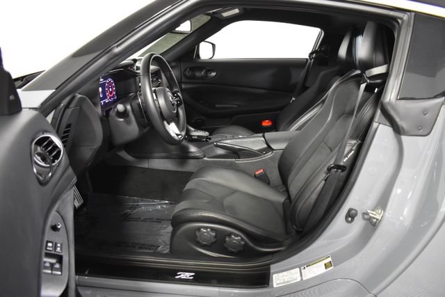 Certified 2024 Nissan Z Performance w/ Floor Mat Package RWD image 12