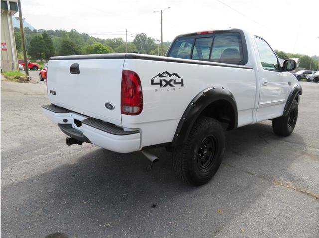 Used 2000 Ford F150 XLT AWD/4WD image 2