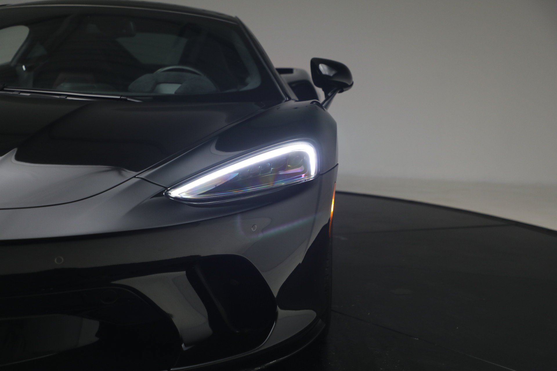 Used 2023 McLaren GT RWD image 31