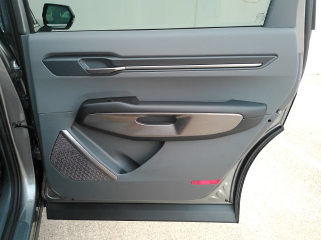 Used 2024 Kia EV9 Light Long Range RWD image 23