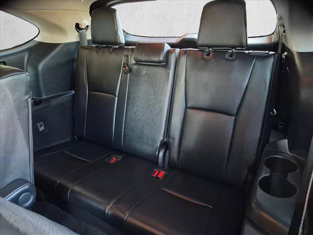 Certified 2024 Toyota Highlander XLE FWD image 18
