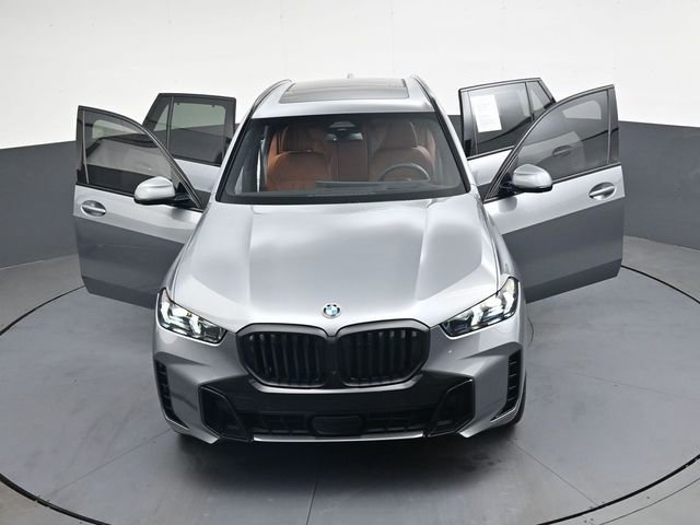 Used 2026 BMW X5 xDrive40i w/ M Sport Package AWD/4WD image 38