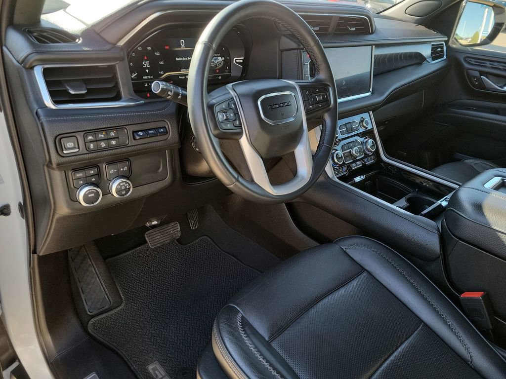 Certified 2023 GMC Yukon XL Denali image 10