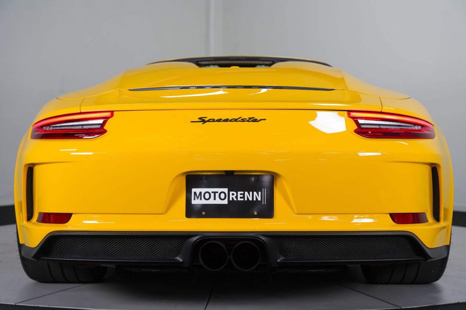 Used 2019 Porsche 911 Speedster RWD image 26