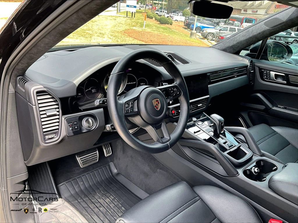 Used 2022 Porsche Cayenne Turbo GT image 13
