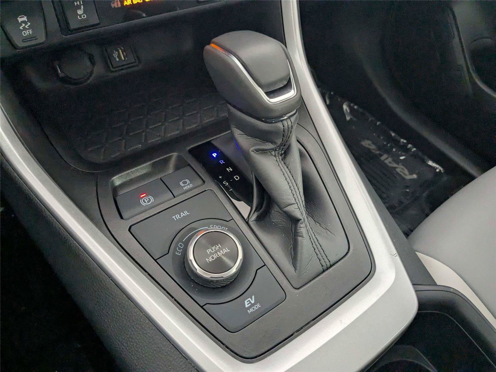 Certified 2023 Toyota RAV4 XLE Premium AWD/4WD image 25