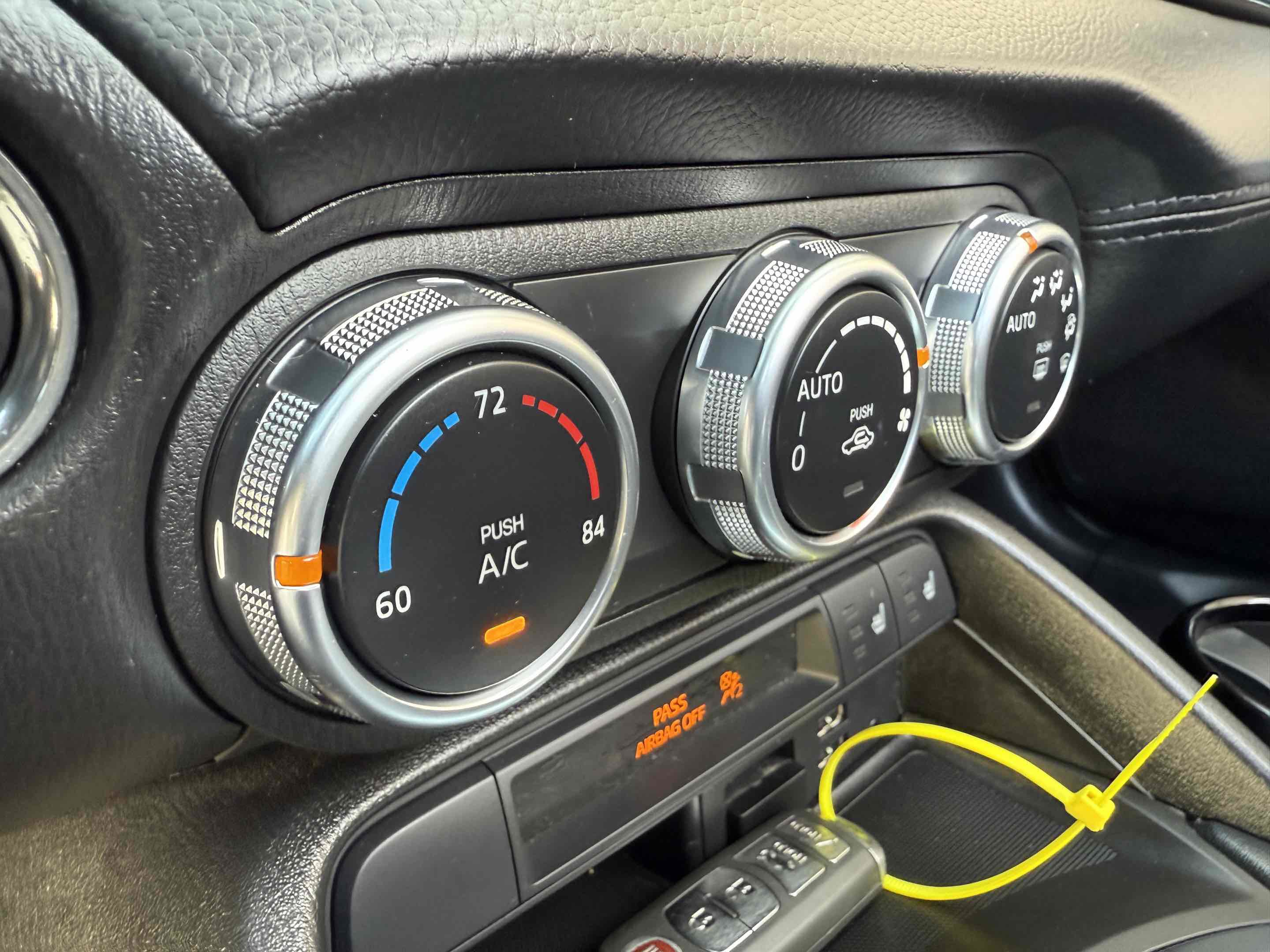 Used 2018 FIAT 124 Spider Lusso w/ Convenience Group image 54