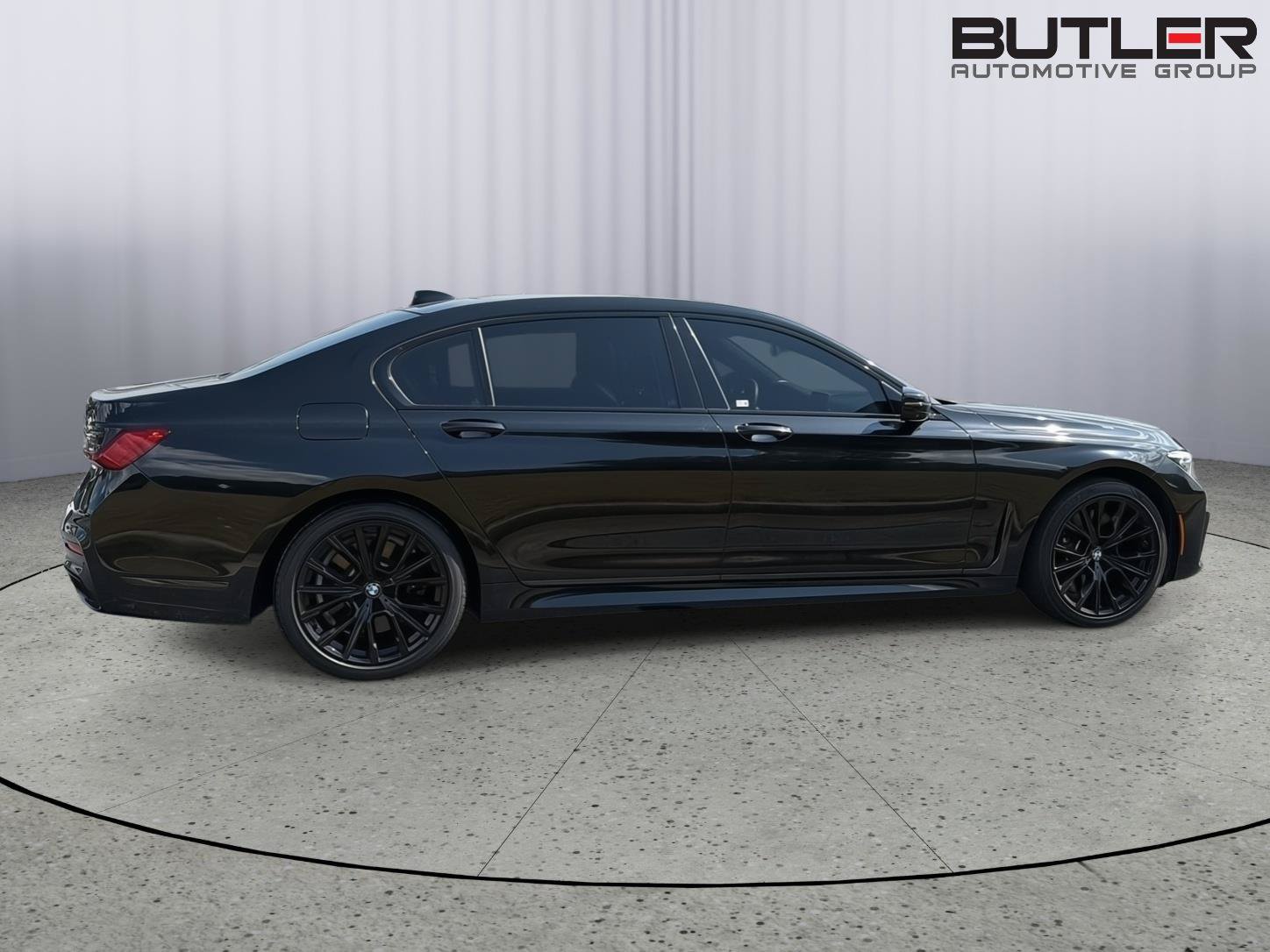 Used 2022 BMW 750i xDrive w/ Executive Package AWD/4WD image 7