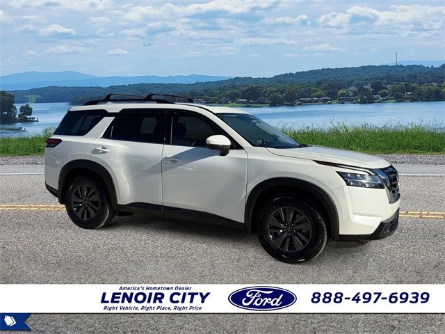 Used 2022 Nissan Pathfinder SV w/ SV Premium Package image 1