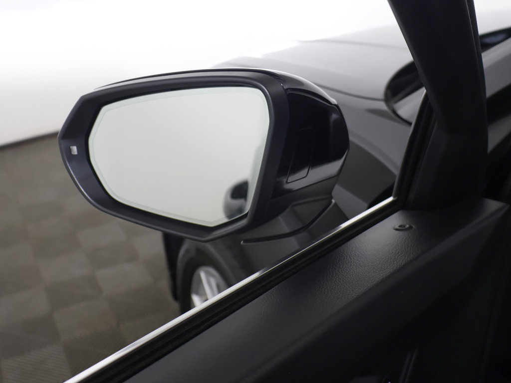 Used 2023 Audi Q3 2.0T Premium AWD/4WD image 32