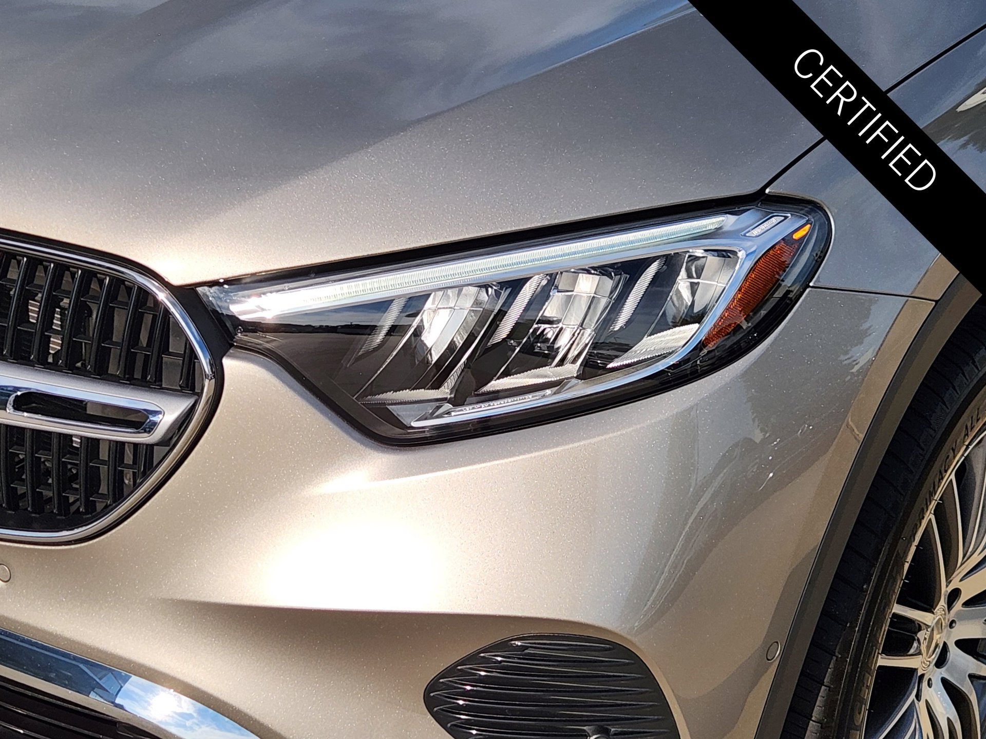 Certified 2024 Mercedes-Benz GLC 300 image 9